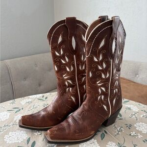 Ariat Brown Leather Western Heeled Cowboy Boots